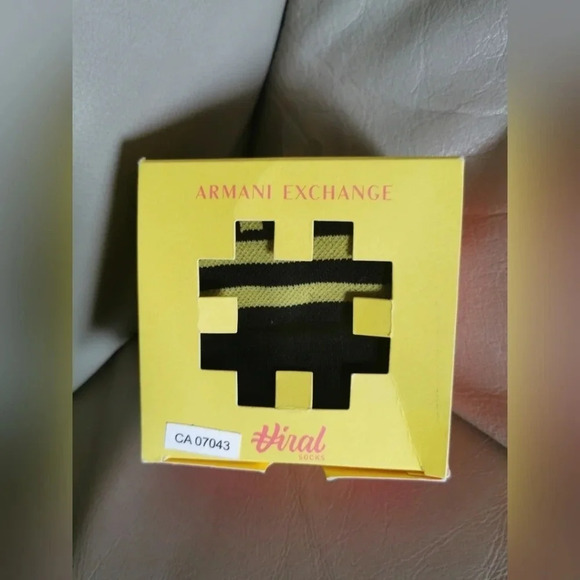 Armani Exchange  AX LOL Black Yellow Tennis Socks size M 70% Cotton - Picture 4 of 6